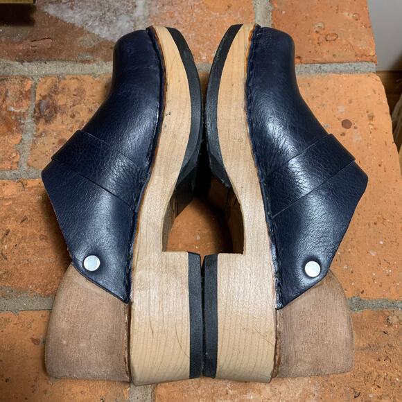 Multnomah Leather Shop Custom Navy Blue Leather Vibram Wooden Clogs Size 8.5/9 - Picture 4 of 8